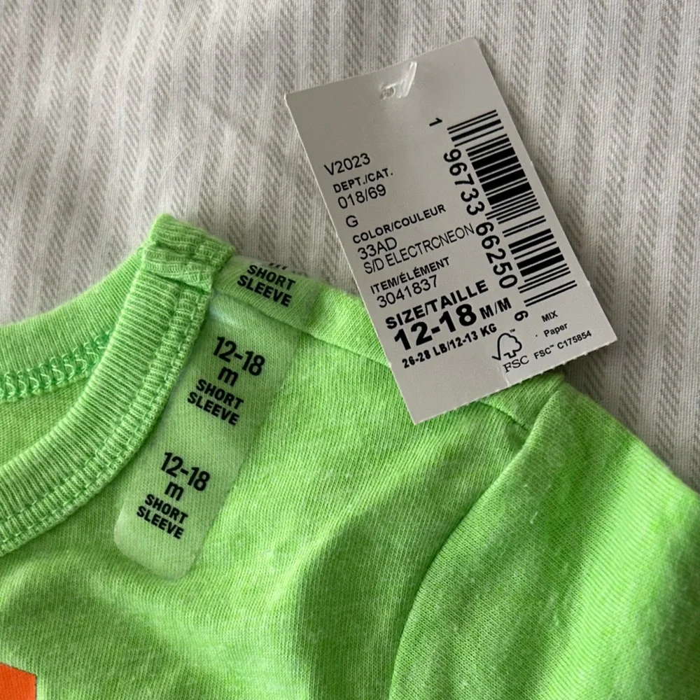 NWT THE CHILDREN’S PLACE Neon Soccer Tee Size 12-18mo (M) ⚽️💚